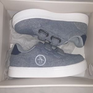 Penguin Size 8 kids shoes